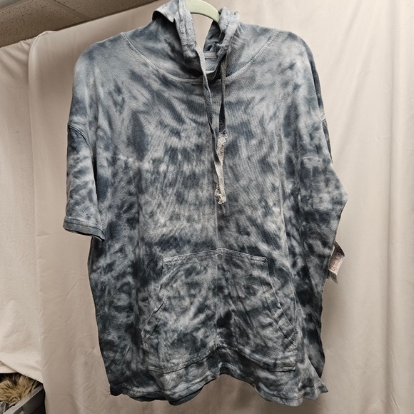 3for$25 Isaac Designs tie dye tye dye black grey white t-shirt hoodie shirt NWT - Picture 1 of 11